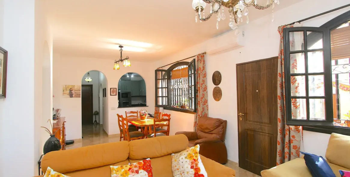 Sale of ground floor apartment in Fuengirola 5