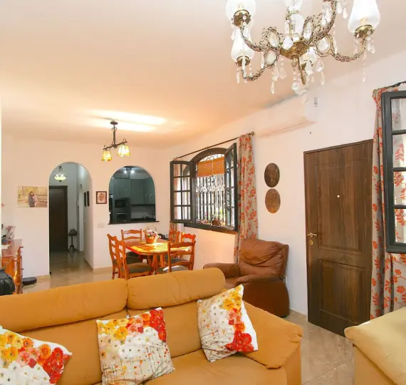 Sale of ground floor apartment in Fuengirola