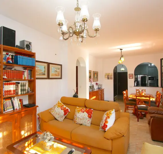 Sale of ground floor apartment in Fuengirola