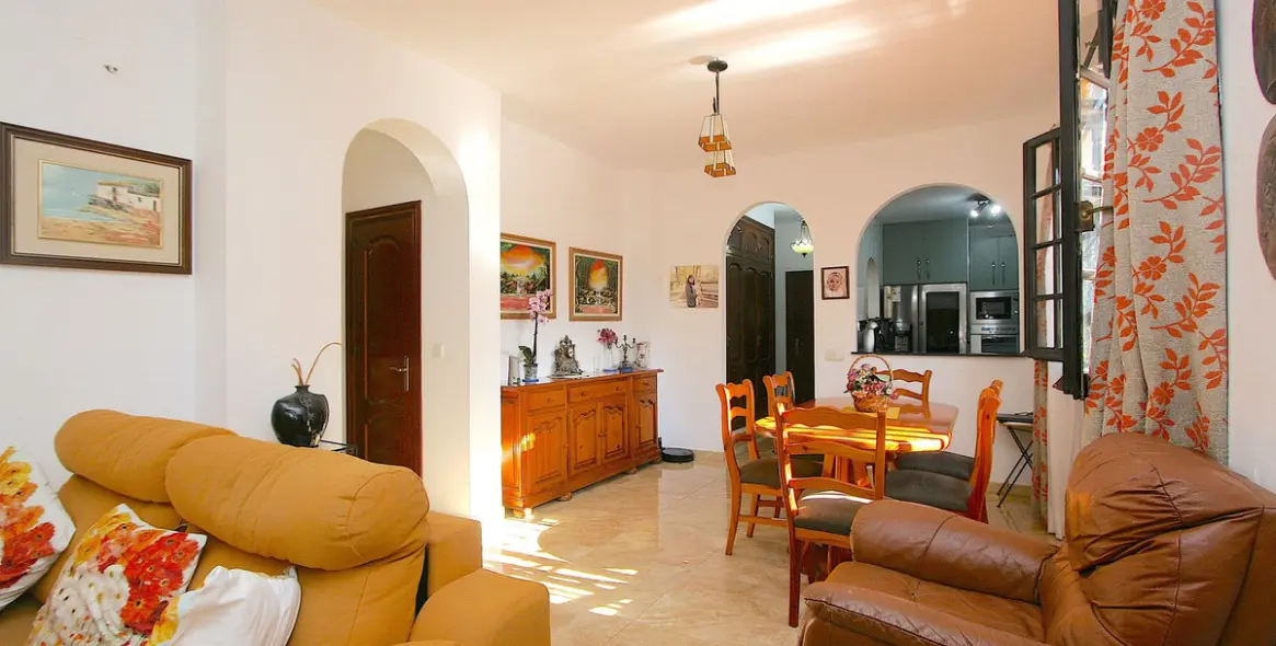 Sale of ground floor apartment in Fuengirola 8