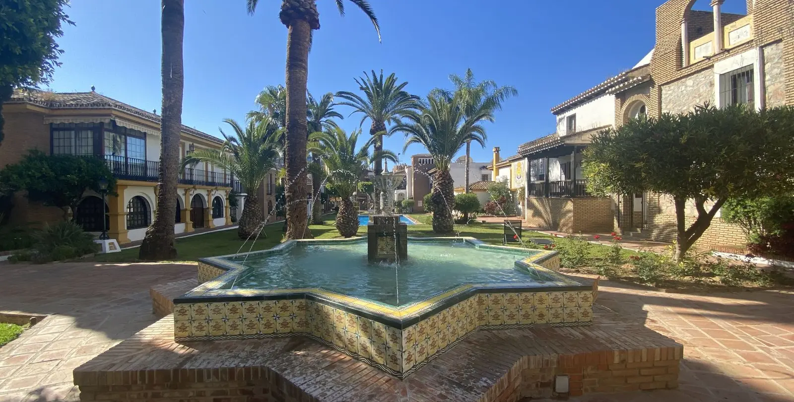 Sale of ground floor apartment in Fuengirola 1