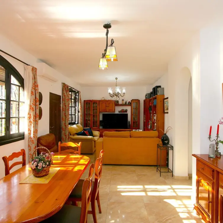 Sale of ground floor apartment in Fuengirola