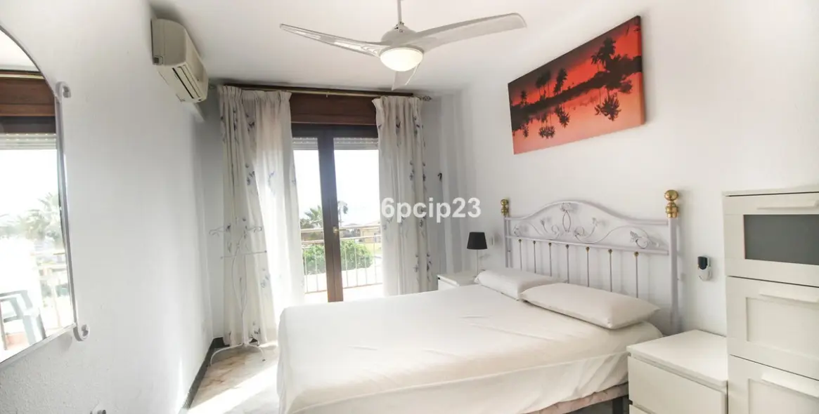 Sale of townhouse in La Duquesa 23