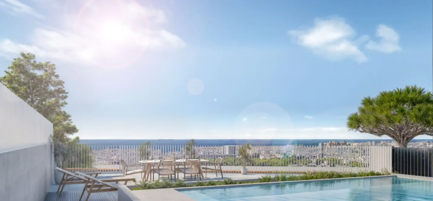 Sale of ground floor apartment in Estepona 1