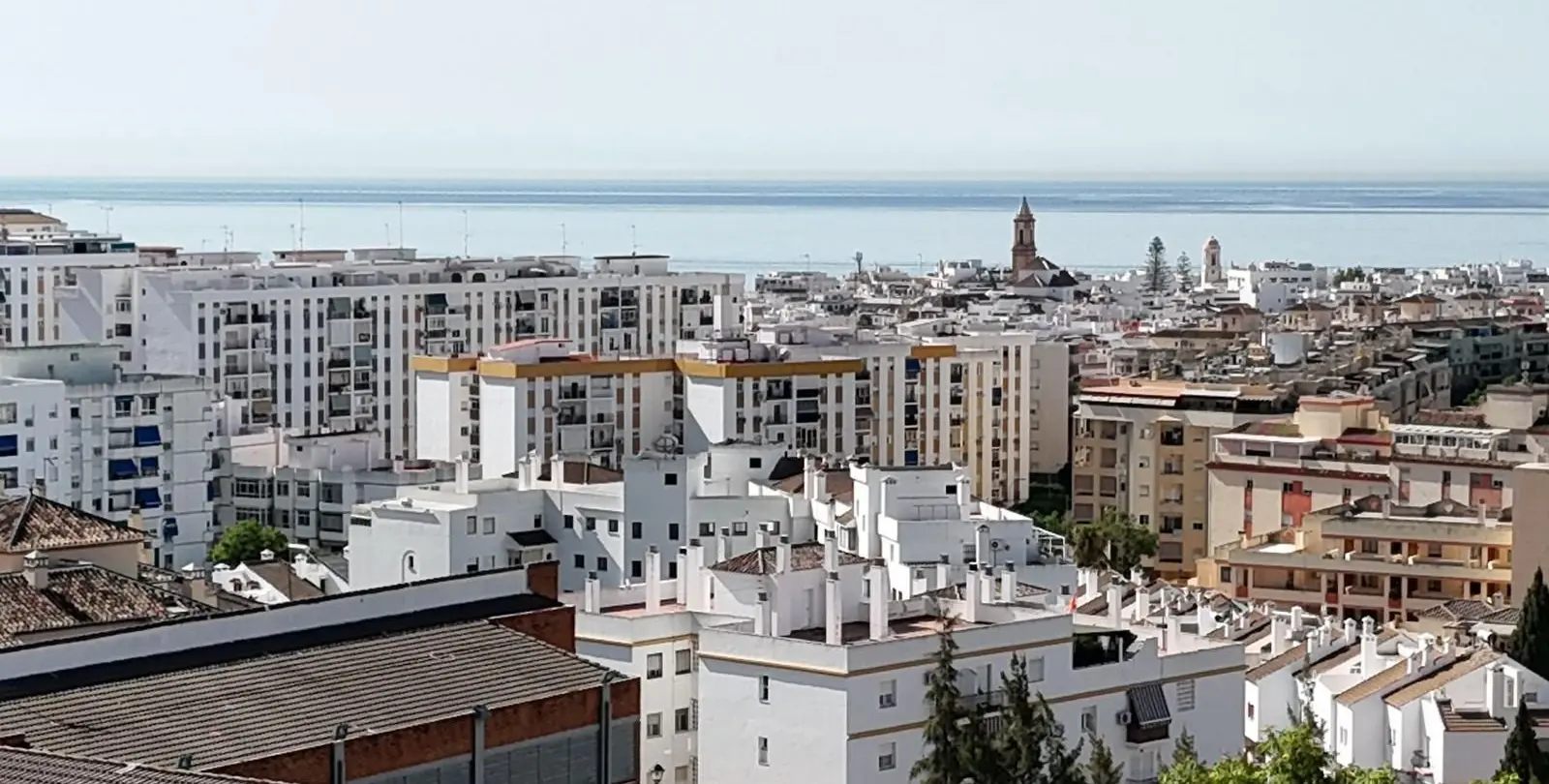 Sale of ground floor apartment in Estepona 16
