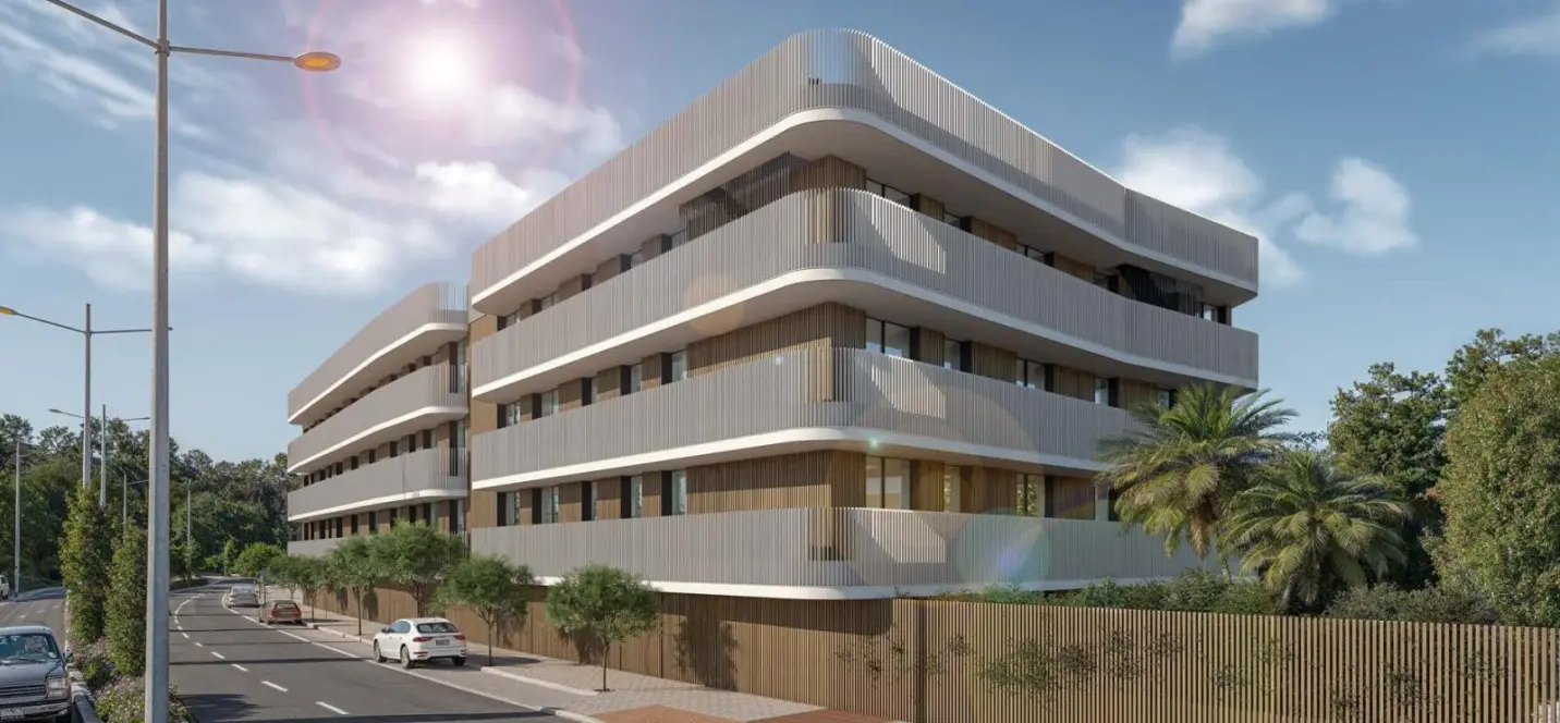 Продажа апартаментов на первом этаже в Estepona 0