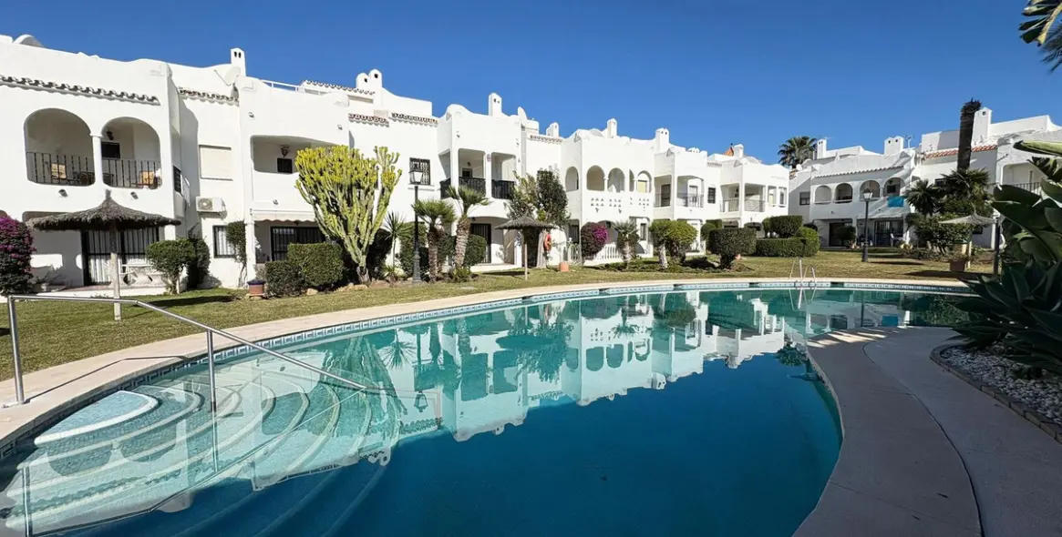 Sale of semi-detached house in Bel Air 1