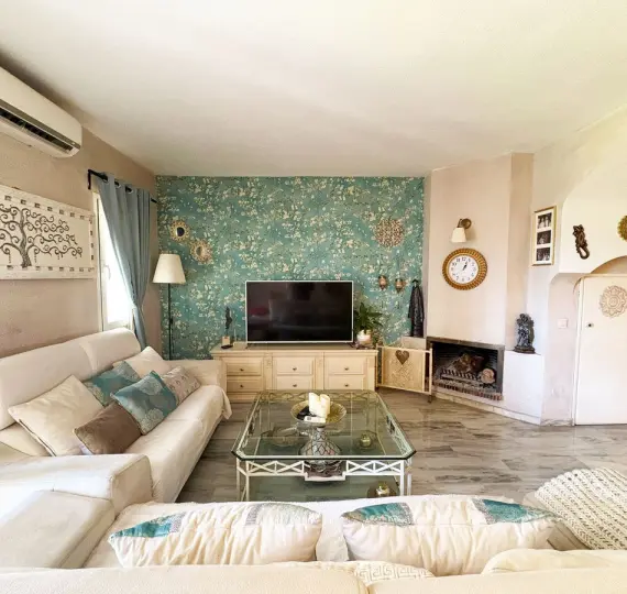 Sale of semi-detached house in Bel Air