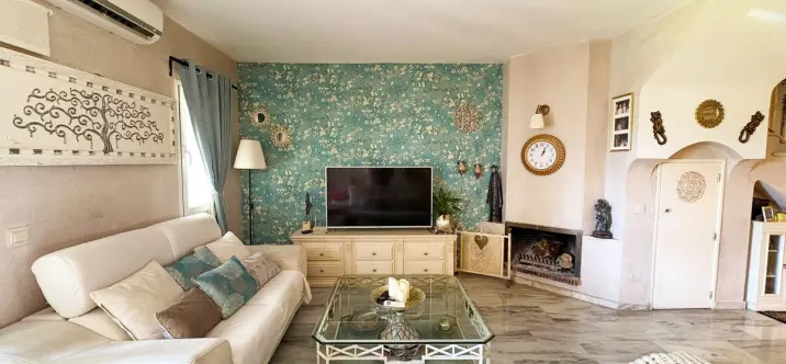 Sale of semi-detached house in Bel Air 2