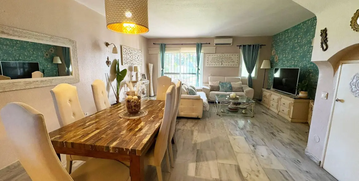 Sale of semi-detached house in Bel Air 5