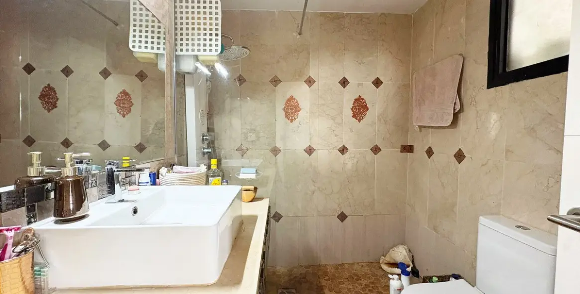 Sale of semi-detached house in Bel Air 18