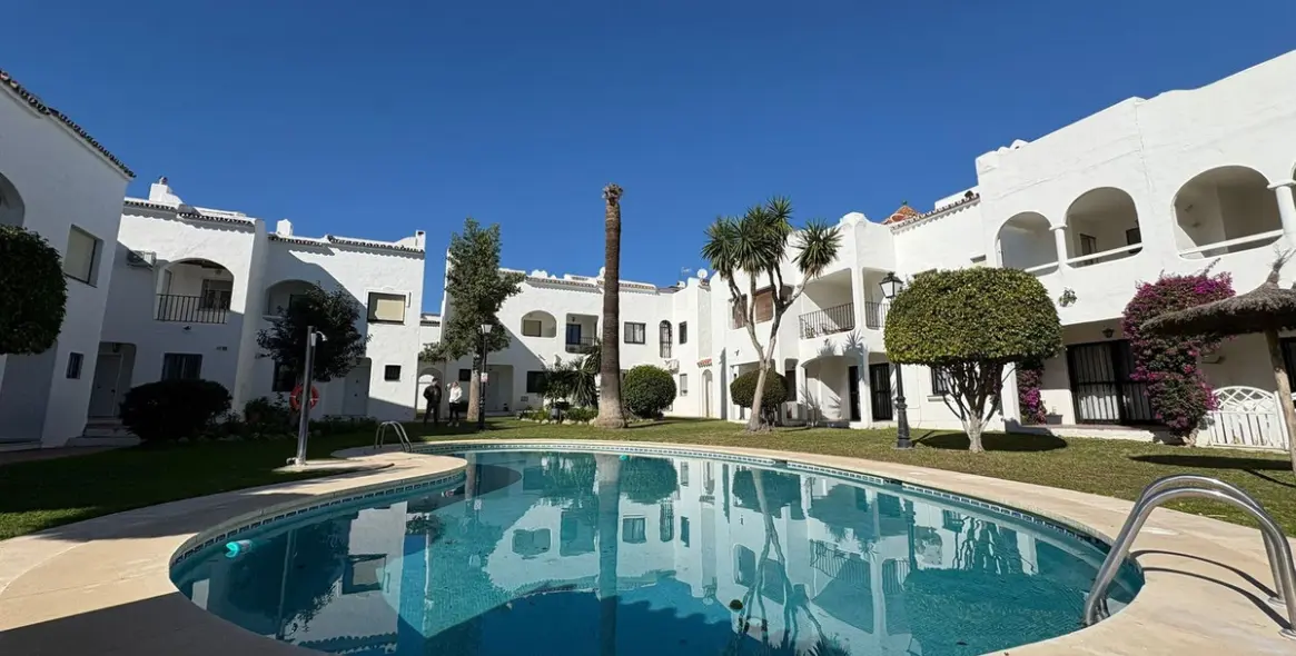 Sale of semi-detached house in Bel Air 27