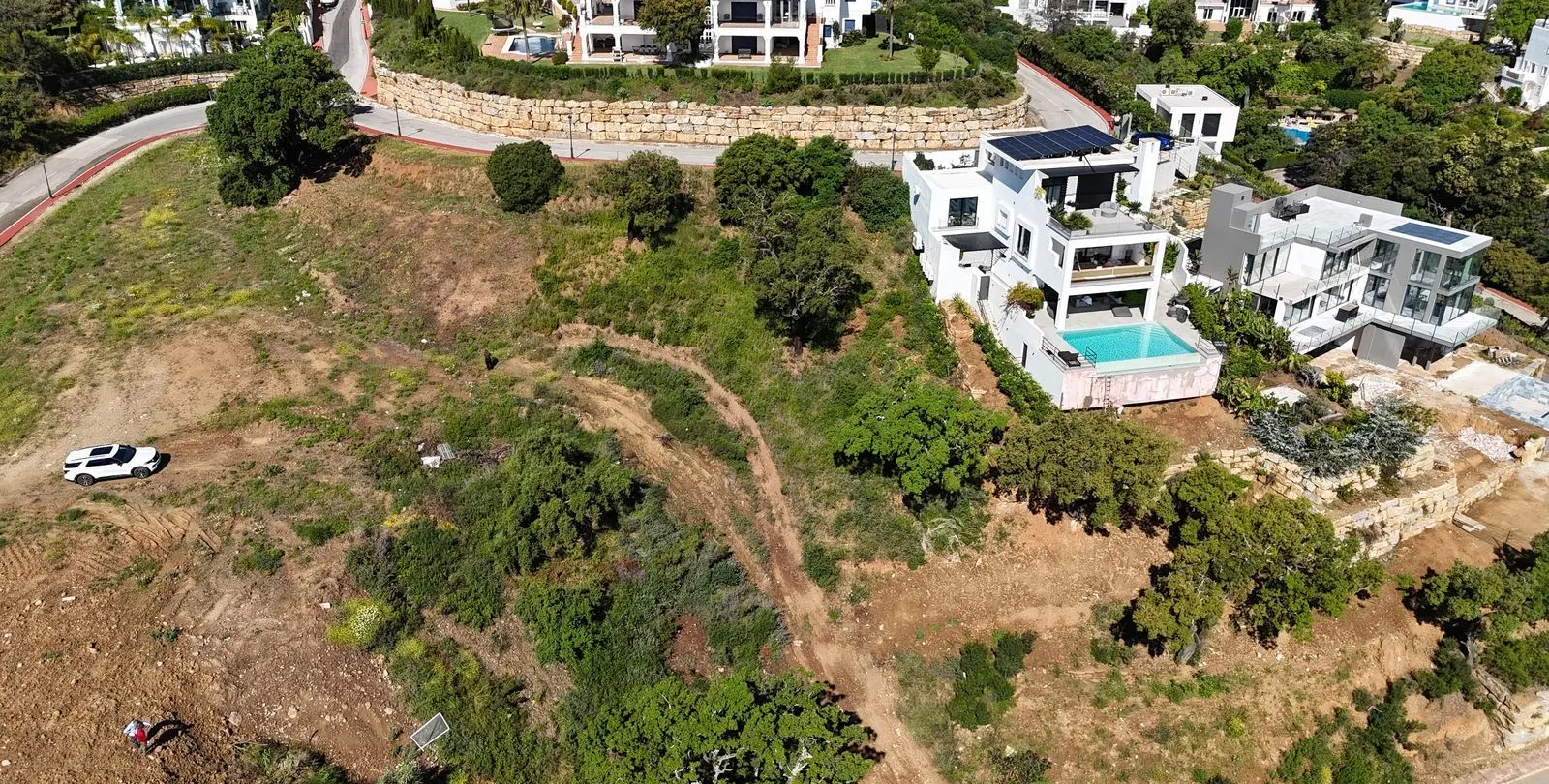 Sale of residential plot in La Mairena 5