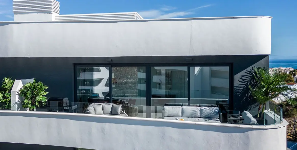 Sale of penthouse in Fuengirola 2