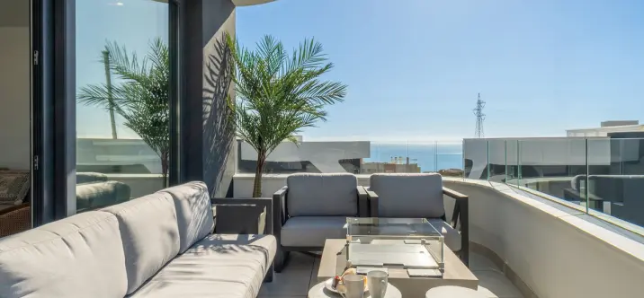 Sale of penthouse in Fuengirola 2