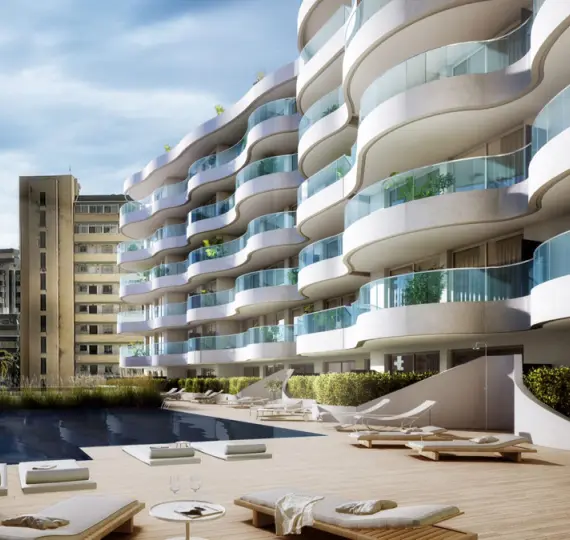 Sale of middle floor apartment in Fuengirola