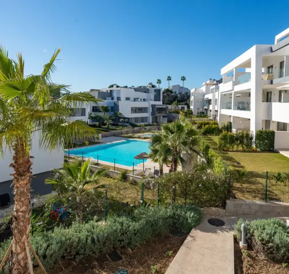 Sale of middle floor apartment in Selwo