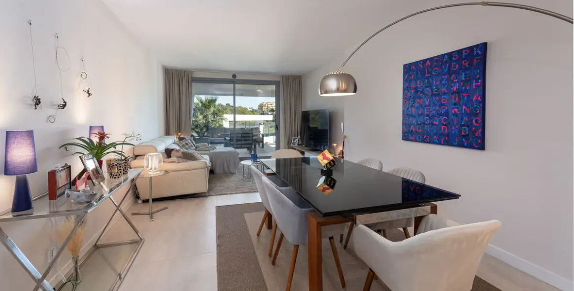 Sale of middle floor apartment in Selwo 6