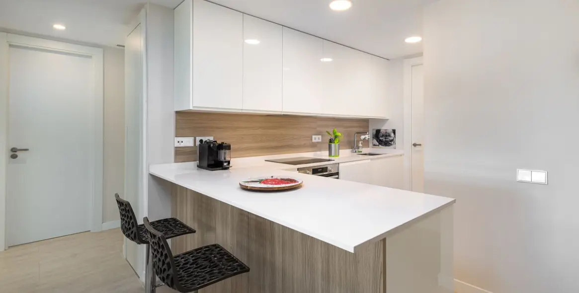 Sale of middle floor apartment in Selwo 8