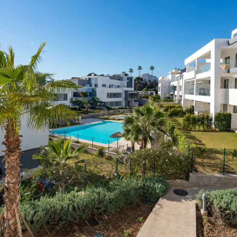Sale of middle floor apartment in Selwo
