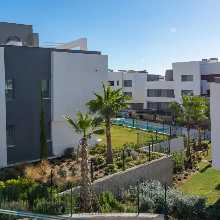 Sale of middle floor apartment in Selwo