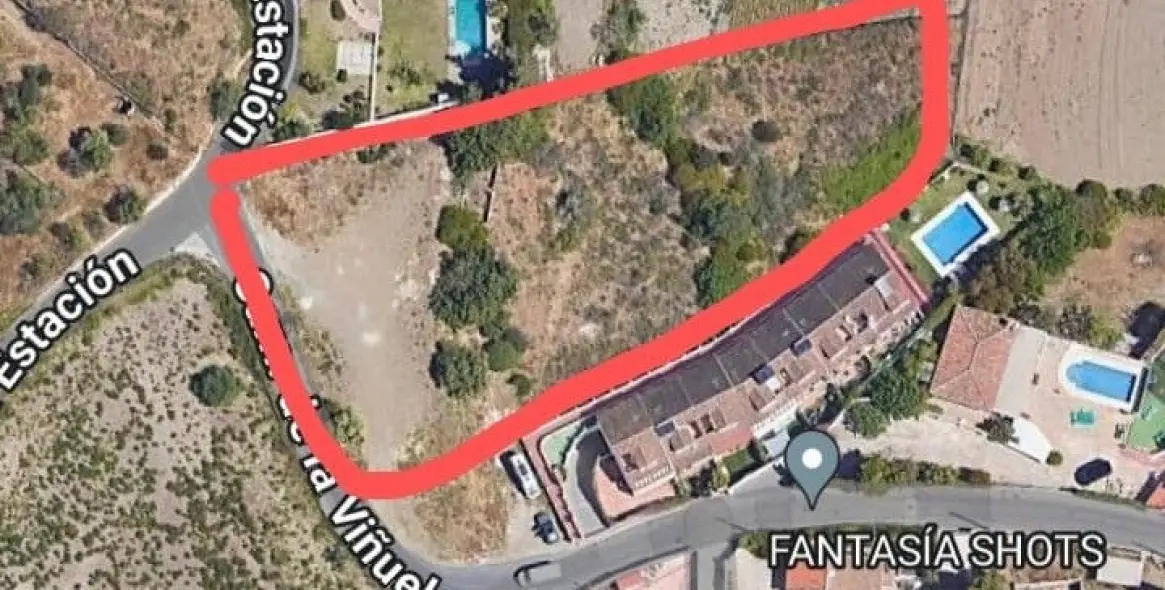 Продажа  жилого участка в Centro 1