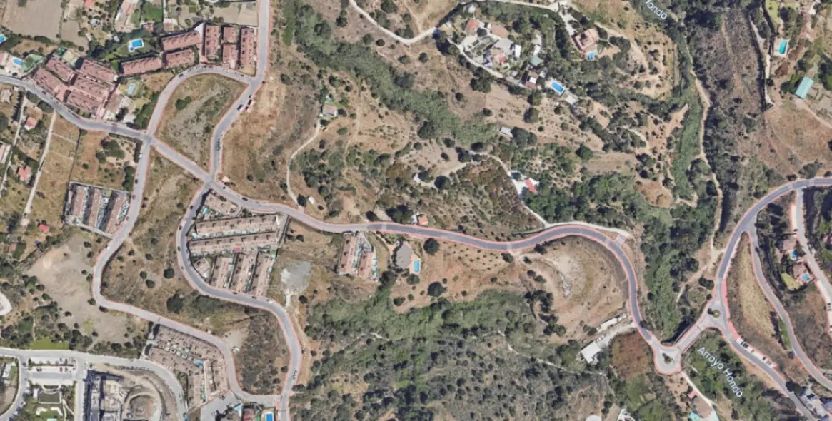 Продажа  жилого участка в Centro 2