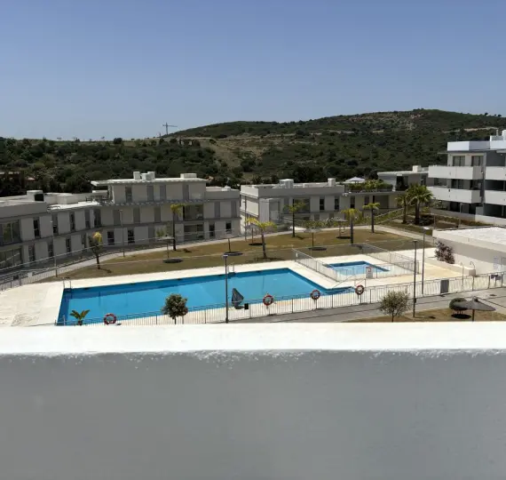 Sale of penthouse in Estepona