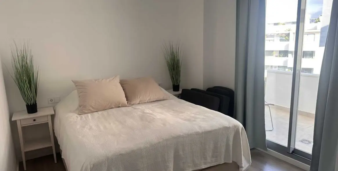 Sale of penthouse in Estepona 14