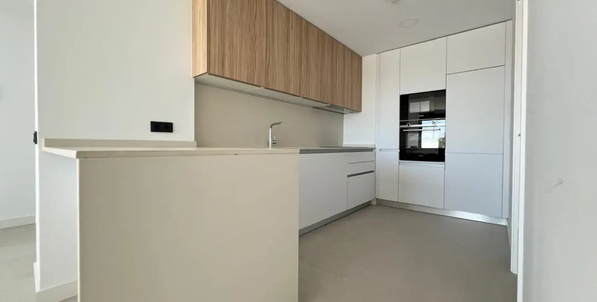 Продажа апартаментов на среднем этаже в Marbella 13