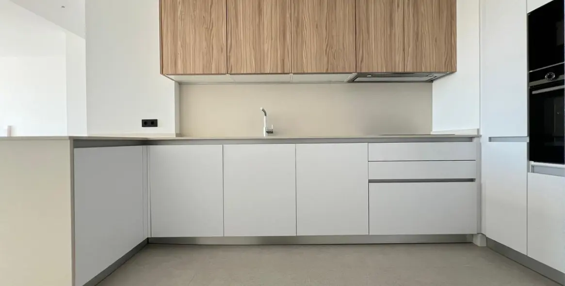 Продажа апартаментов на среднем этаже в Marbella 15