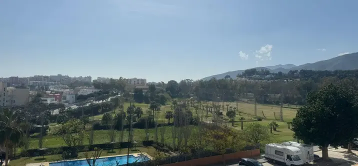 Продажа дома на две семьи в Torremolinos 0