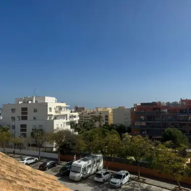 Продажа дома на две семьи в Torremolinos