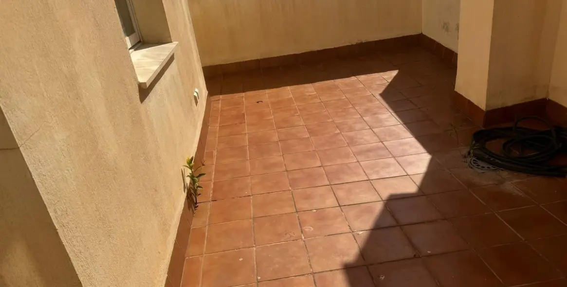 Продажа дома на две семьи в Torremolinos 18