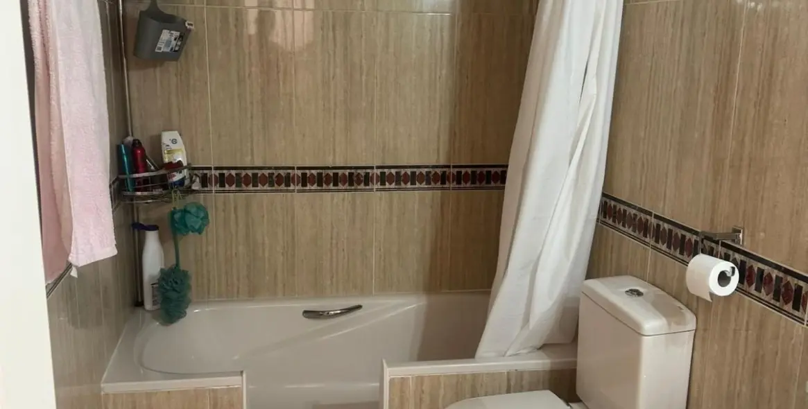 Продажа дома на две семьи в Torremolinos 20