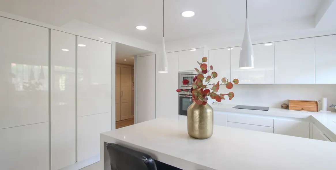 Venta de apartamento en planta baja en Guadalmina Alta 14