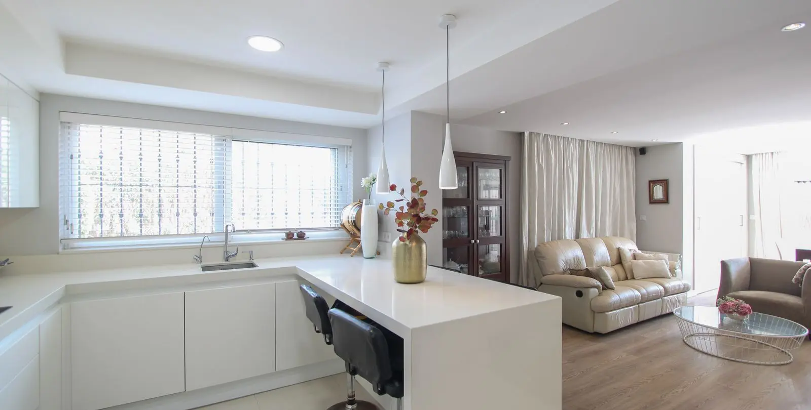 Venta de apartamento en planta baja en Guadalmina Alta 15