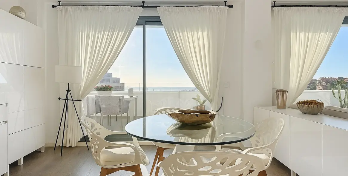 Sale of penthouse duplex in Estepona 15