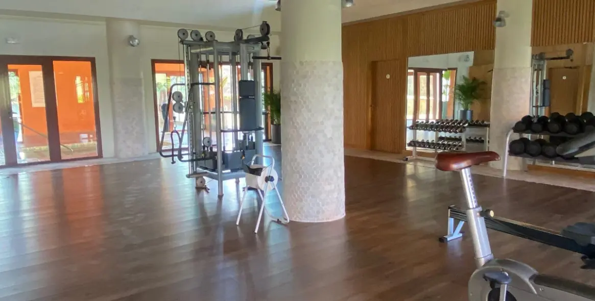 Venta de apartamento en planta media en Benahavís 23