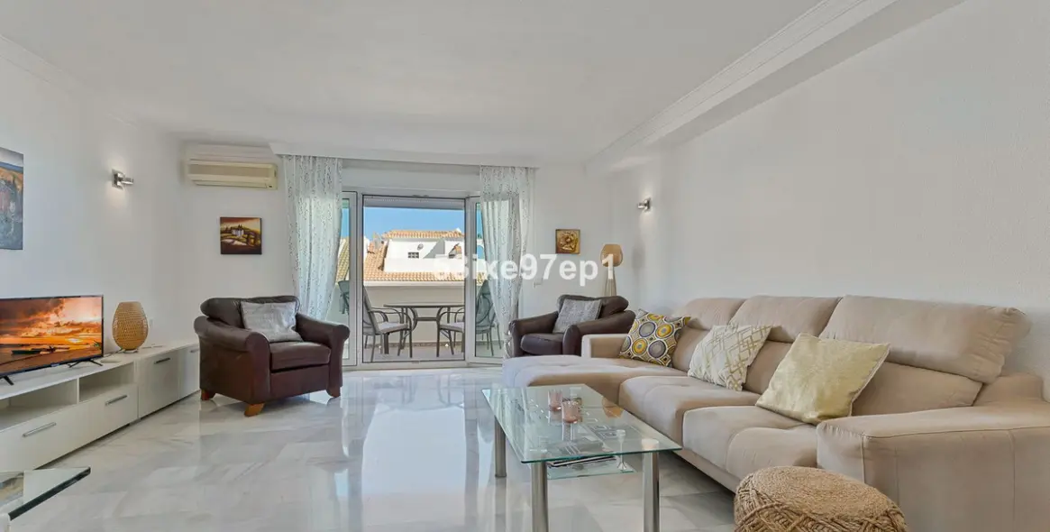 Sale of townhouse in Fuengirola 2