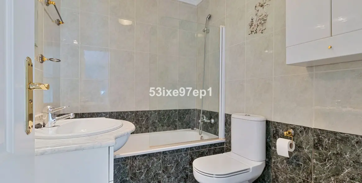 Sale of townhouse in Fuengirola 19