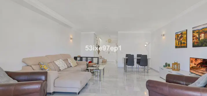 Продажа таунхауса в Fuengirola 2