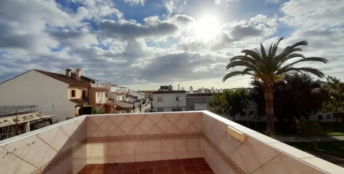 Продажа таунхауса в Las Lagunas 1