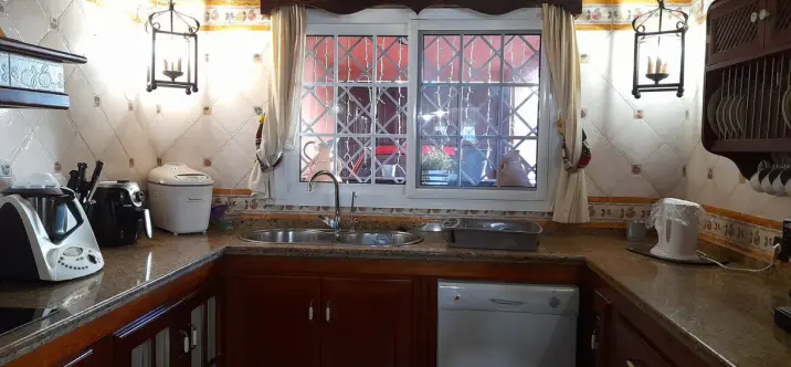 Продажа таунхауса в Las Lagunas 4