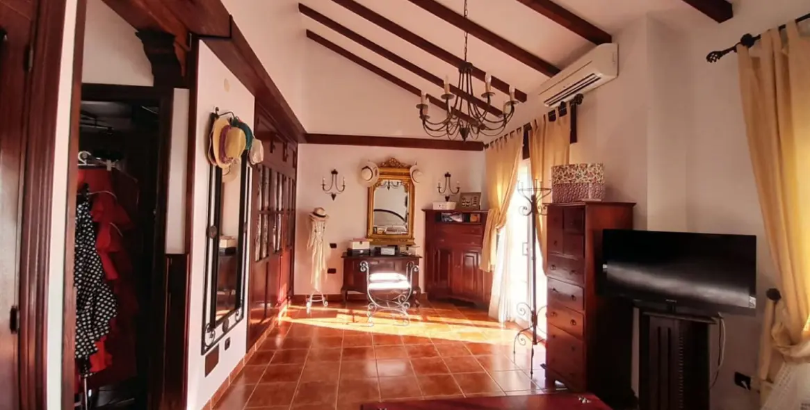 Продажа таунхауса в Las Lagunas 16