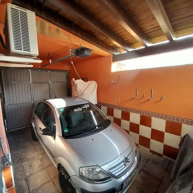Sale of townhouse in Las Lagunas