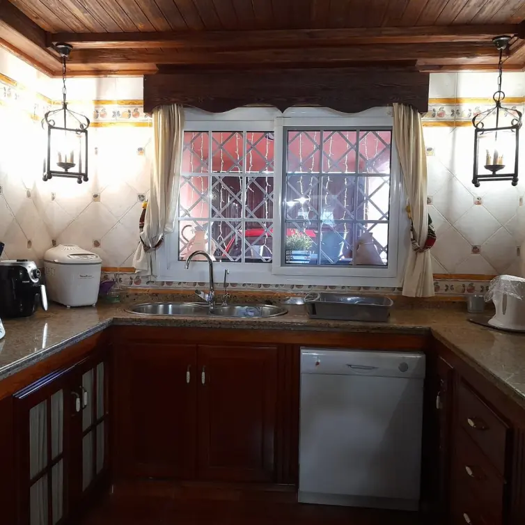 Sale of townhouse in Las Lagunas