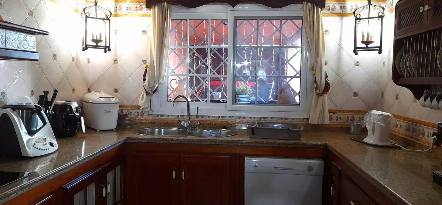 Sale of townhouse in Las Lagunas 4