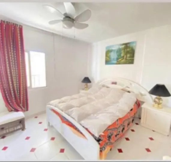 Продажа апартаментов на среднем этаже в Marbella