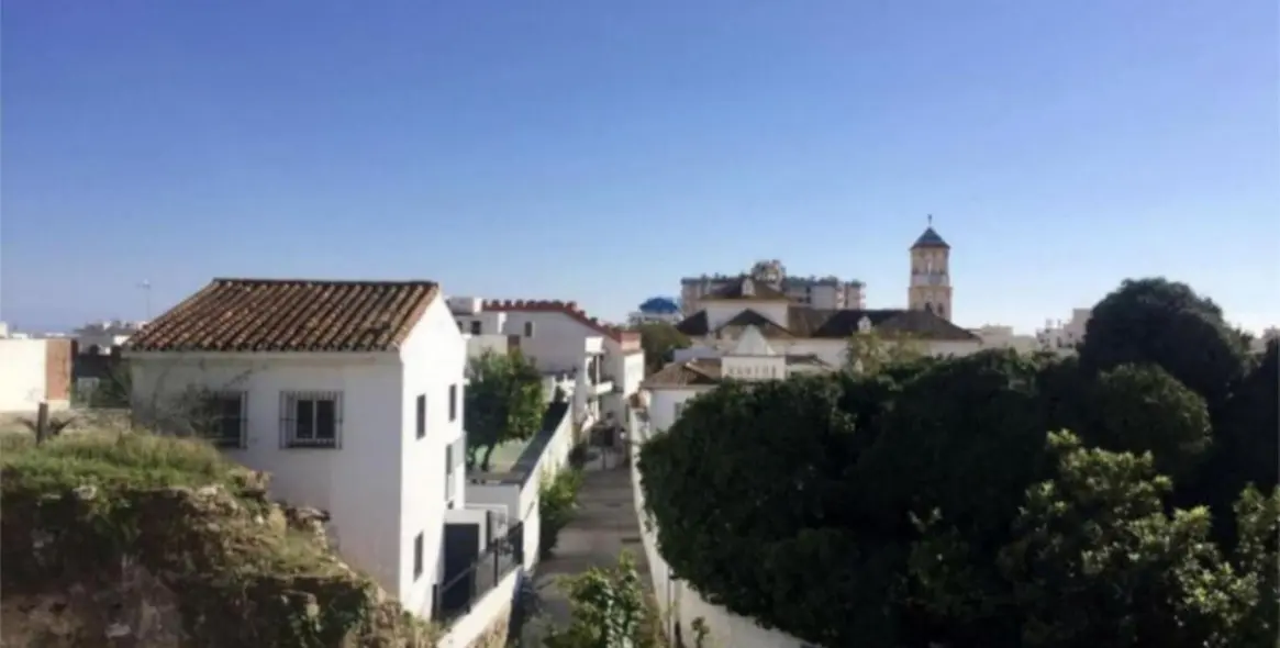 Продажа апартаментов на среднем этаже в Marbella 3